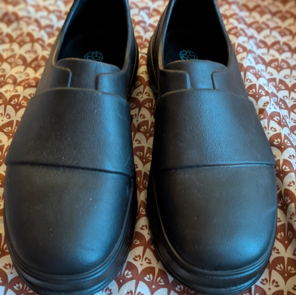 Women's Gales Size 9